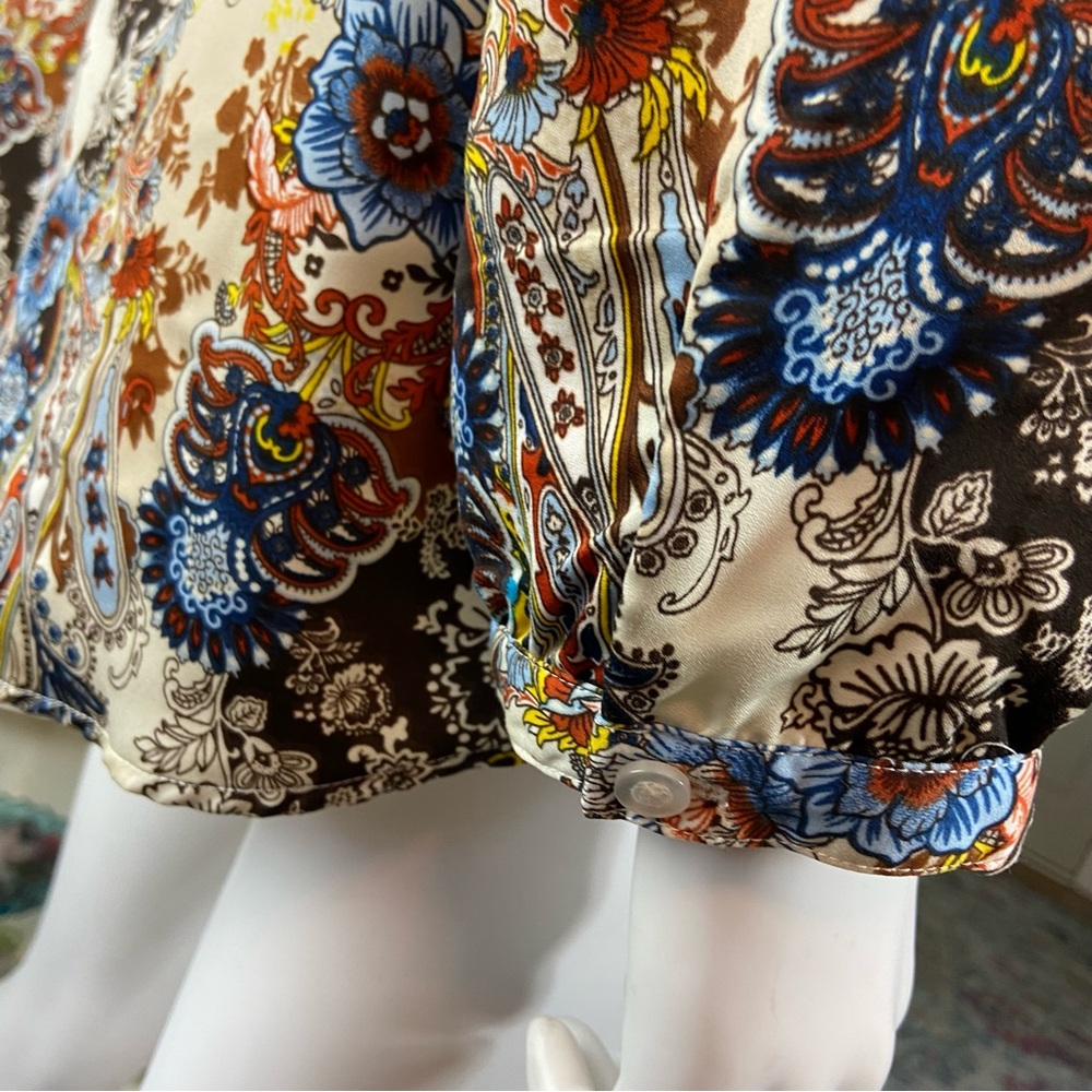 Chico's Sz 2 Ella Pull Over Paisley Floral Keyhole Blouse Top Shirt Size 10 - Picture 7 of 9